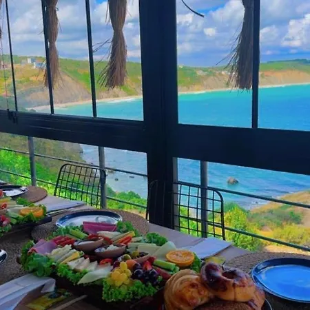 Marina Fener Istanbul Airport ホームステイ Karaburun