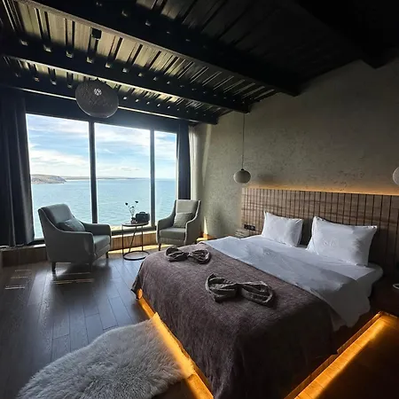 Marina Fener Istanbul Airport Homestay